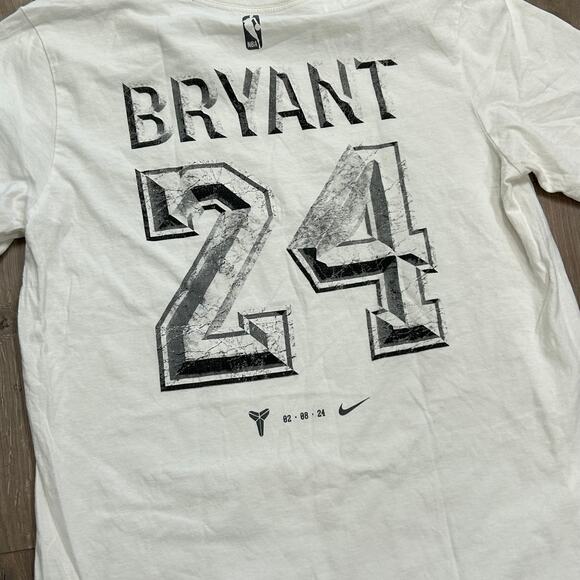 Nike Kobe Bryant Los Angeles Lakers Memorial Statue Unveil Tee T Shirt Size L B4 - Picture 5 of 5